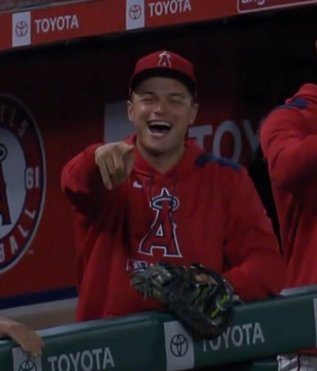 A sacar la escoba
Que cagada los Dodgers