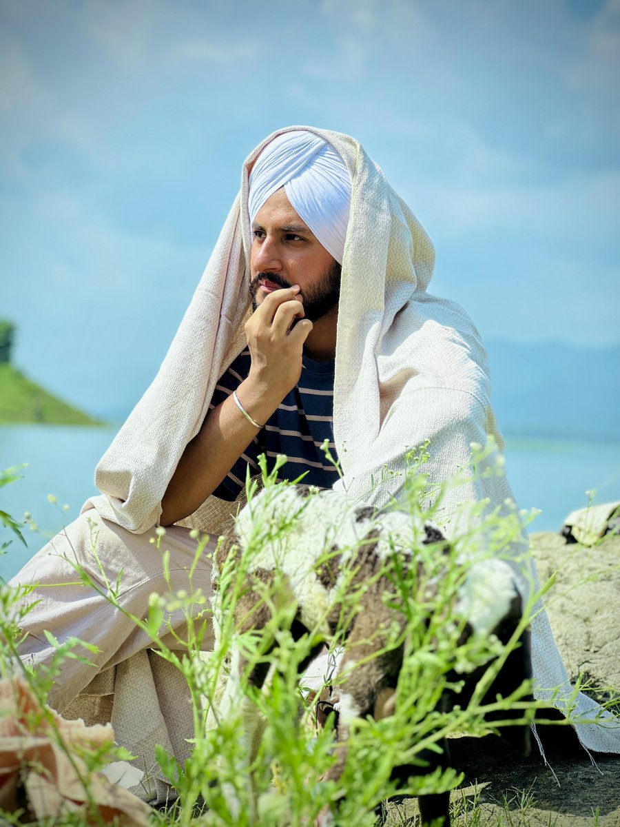 VarinderRamgar4's tweet photo. 🐑 🏔️🌊

#lamb #babysheep #cinema #direction #mountains #himachal #folk #culture #india #varinder #ramgarhia https://t.co/jTMI4Ps7WC