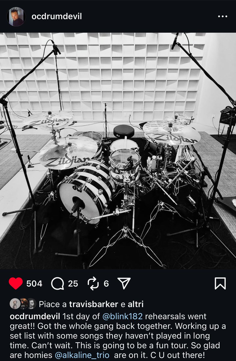 blink-182 Italia tweet media