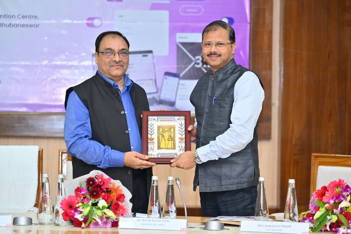 OCAC_Odisha's tweet image. The #workshop also marked the launch of the brochure “UI/UX in e-Governance” by the dignitaries.
The publication highlights best practices, principles to make e-Governance services more inclusive, accessible, and user-friendly for citizens. #uiuxdesign #userinterface