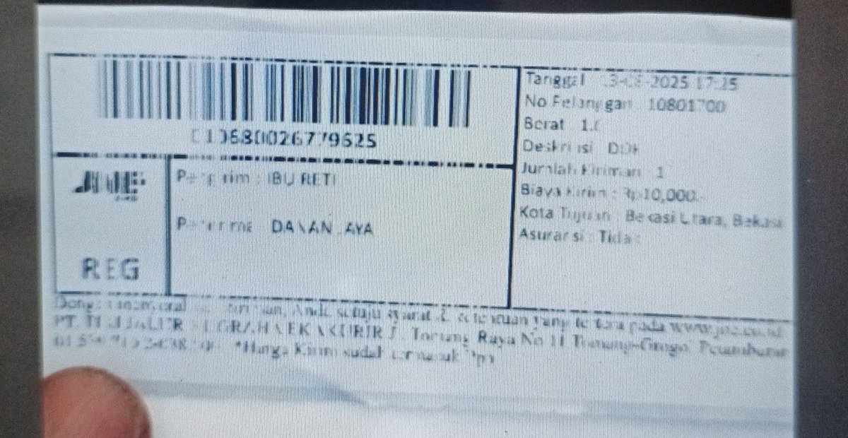 everyonecallra's tweet photo. @JNECare min tolong dibacain ini nomor resi nya berapa? tinta nya senin kamis begini jadi saya gabisa lacak dimana paketnya https://t.co/f48y9uGrZy