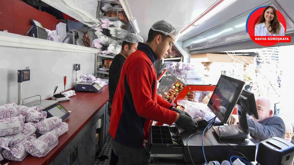 Kırmızı ette ithalat döngüsü

2010’dan bu yana her bakanın “sona erecek” dediği büyükbaş ithalatı 15 yıldır aralıksız devam ediyor. 2025’in ilk yarısında ithalat faturası geçen yılın tamamını geçti. 2024’ün tamamındaki fatura bu yılın henüz ilk altı ayında aşıldı