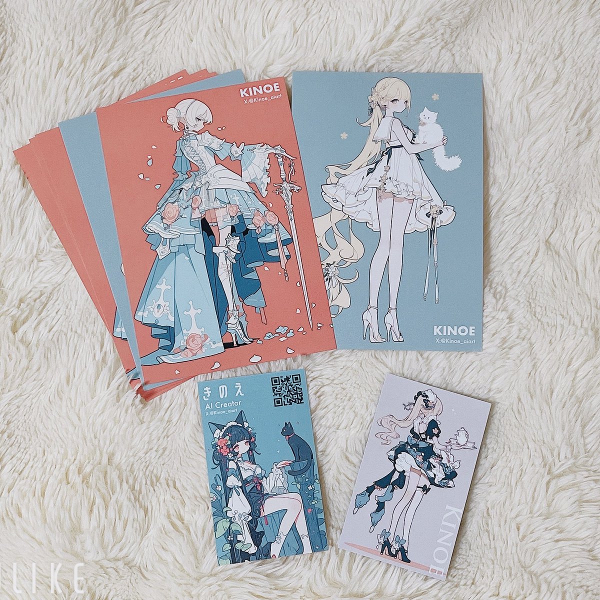 名刺とポストカードが無事に届きました😆紙媒体やっぱりイイ〜！！