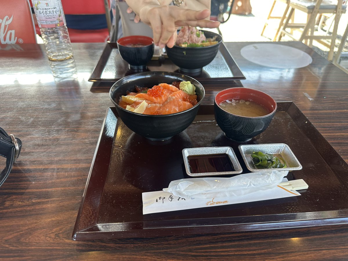 chike0202's tweet photo. 南三陸きて海鮮食ったでー
ついでにラプラスジェラートゲットじゃー https://t.co/7GAWG98x0g