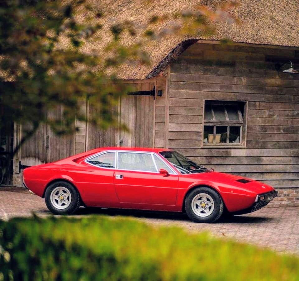 Ferrari Dino 308 GT4
