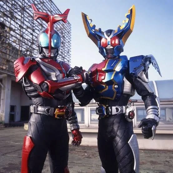 Braulio082's tweet photo. @buzzsketching bluebeetle parece una combinación entre gatack y kabuto... se ve chido https://t.co/Bn6b0EZHjR