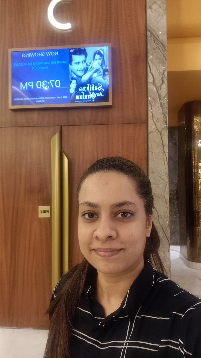TashmiVyas's tweet photo. Had the privilege of watching #MeenaKumari in #SahibBibiAurGhulam re-mastered in 4K on d silver screen, it was a dream come true, one of d greatest performance on celluloid by an actress.
Thankyou to @NFAIOfficial @PicturesPVR @PrakashMagdum, hoping to see more of her films in the future.
P.s - Watched it twice, bcz who knows when again 💕