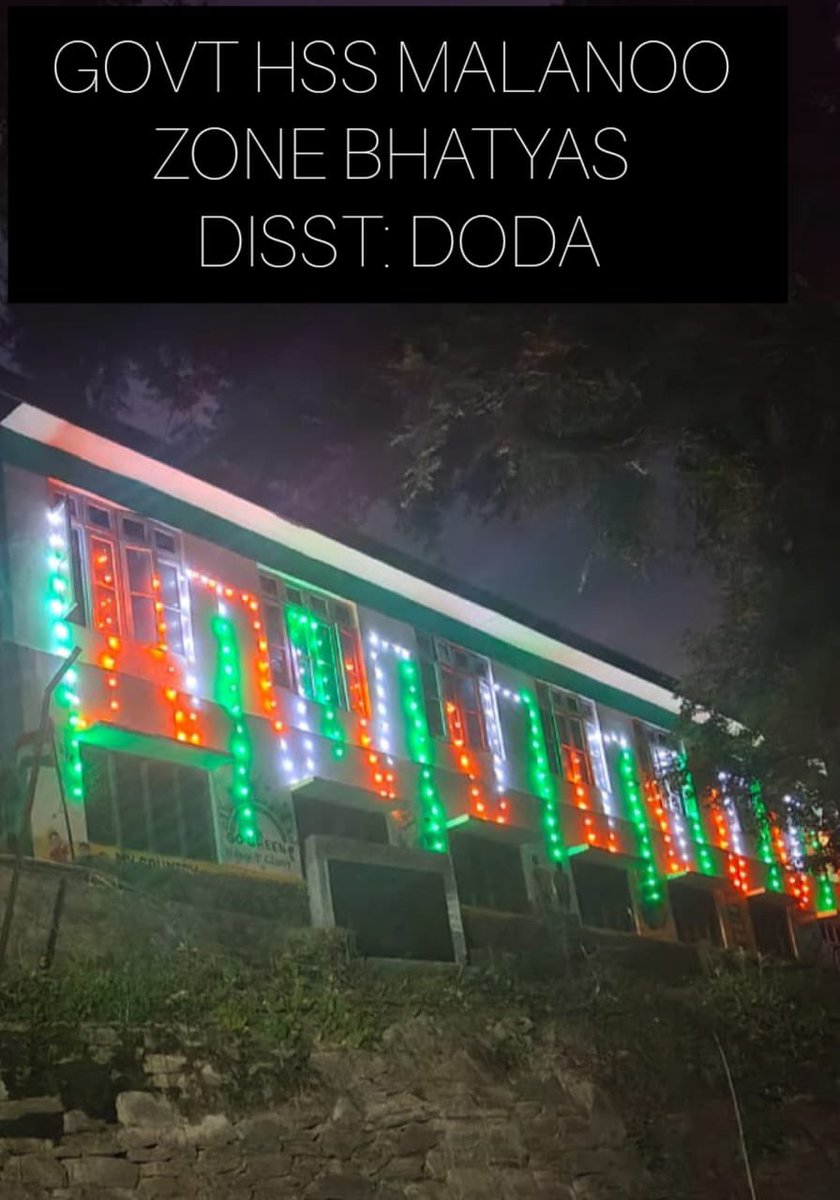 SchoolEdujkut's tweet image. As we gears up to celebrate I D 25, Schools across J&amp;amp;K, are illuminated in the vibrant colours of the Tiranga

The illumination is part of the #HarGharTiranga campaign, inspiring every citizen to celebrate the spirit of freedom and unity. @EduMinOfIndia @CM_JnK @OfficeOfLGJandK