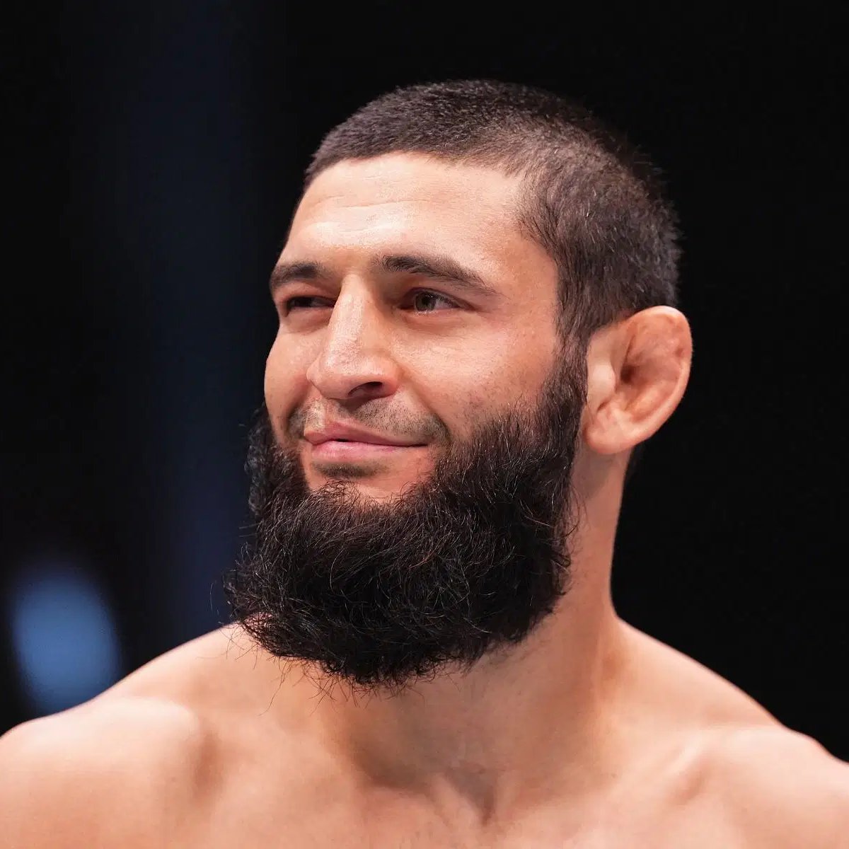 Khamzat Chimaev: ‘’Yüzümün güzel olmasına gerek yok. Kızlar teröristleri beğeniyor."