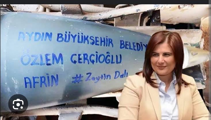 hlyglbahar's tweet photo. Özlem Çerçioğlu tabi ki eleştirilmeli. Ama kendisini önce milletvekili, sonra da üstüste başkan yapan CHP kendi aday sistemini sorgulamalı.

Parayı, şirketini herşeyden çok sevenleri adaylaştırmamalı. 

Niye bir işçi, köylü, emekli milletvekili yok önce bunu çözmeli. https://t.co/be2TppqsKC