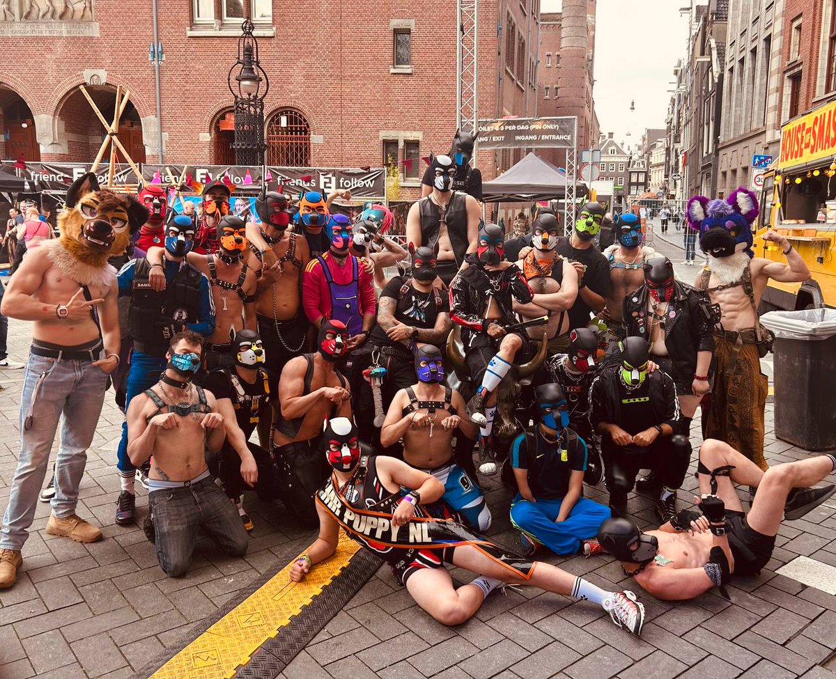 Awoo!!

Missing all these wonderful pups and furs I met at #prideamsterdam 

#puppyplay #ftm #pride #pup #gay