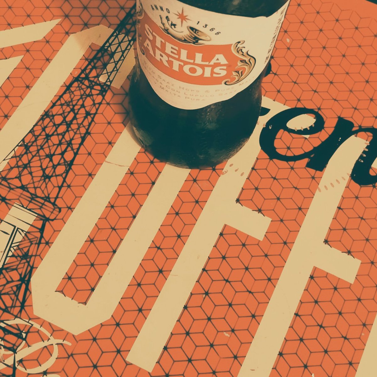 🤔 A lo largo de la historia, el sufrimiento ha sido siempre la partera del cambio ¿Destruirá la indiferencia, por primera vez, la capacidad del ser humano para cambiar su destino?
#erichfromm