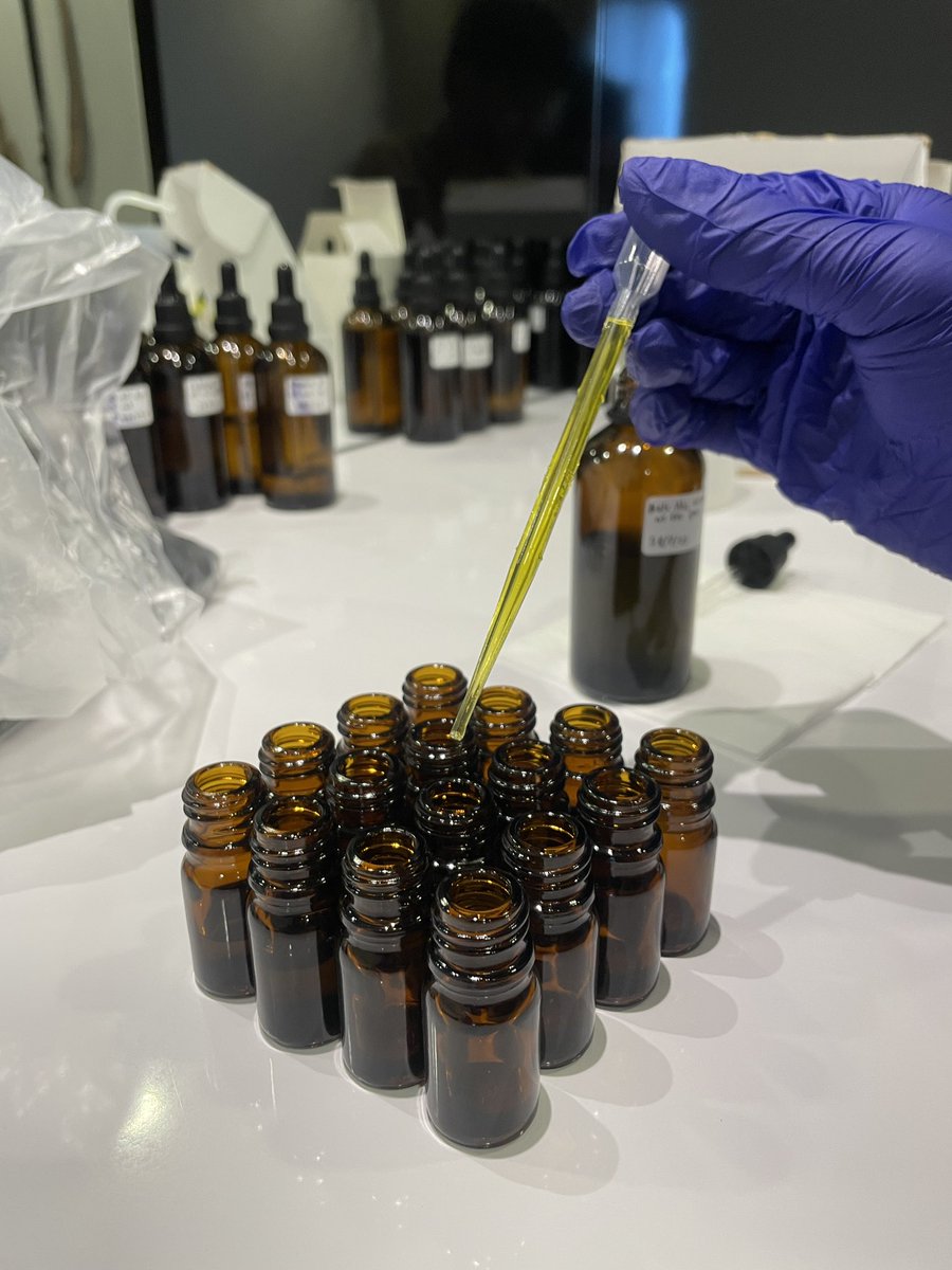 Aus Meshi tweet media