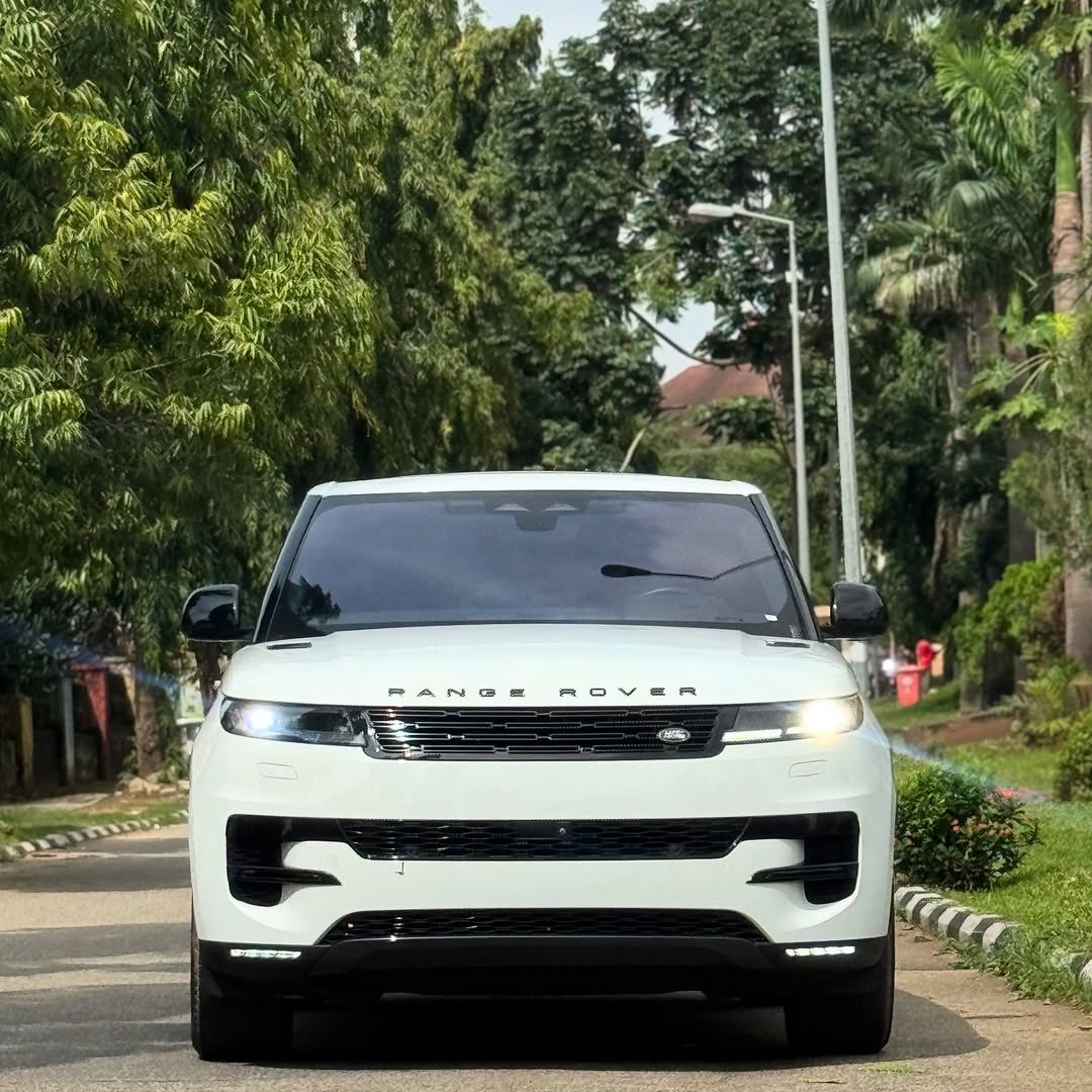 Abj_Auto_cars's tweet photo. βΌοΈ RANGE ROVER SPORT 2025 β Foreign Used / Brand-New Arrival #rangesport
π DUTY: Fully Paid βοΈ
π·οΈ PRICE: π₯DM for Price
π LOCATION: Abuja π³π¬
π CALL/WHATSAPP: 08052712169 / 09112199464
π₯ Ultimate luxury SUV β limited availability. DM now to reserve! #abuja https://t.co/8bpuq2BD8W