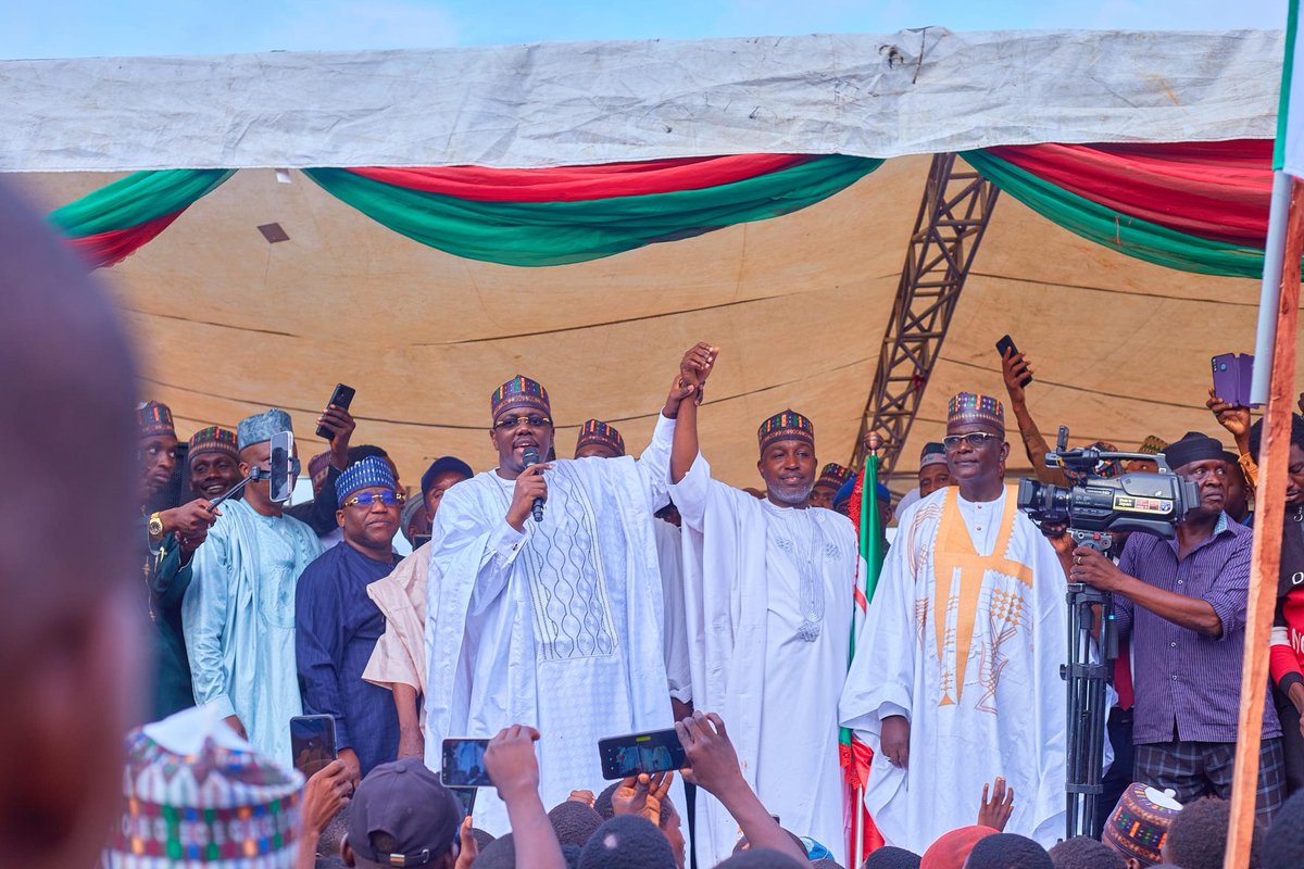 MSLAMID0's tweet photo. We held a campaign rally to mobilize the electorates and hand over the PDP nomination flag to Hon. Auwalu Isah Manzo for the upcoming by-election to fill the vacant Federal House of Representatives seat of Babura and Garki  local governments, which will take place next Saturday. https://t.co/C2eVtGgAzN