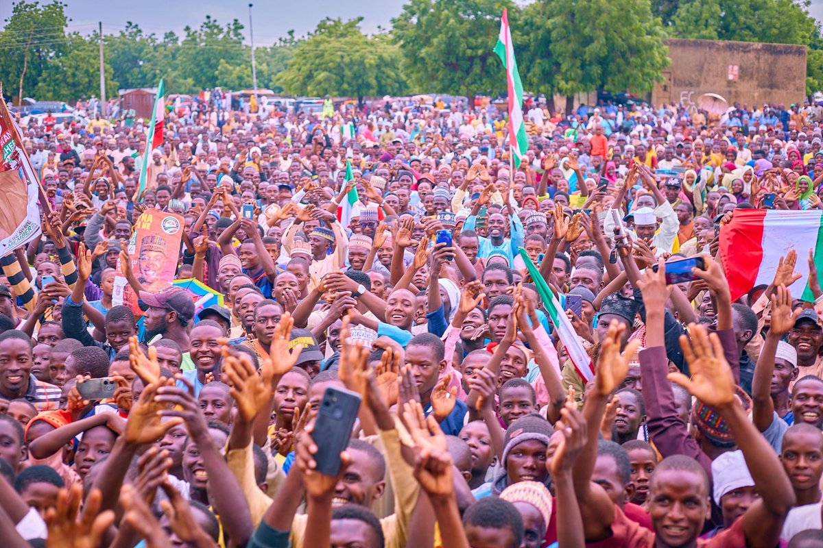 MSLAMID0's tweet photo. We held a campaign rally to mobilize the electorates and hand over the PDP nomination flag to Hon. Auwalu Isah Manzo for the upcoming by-election to fill the vacant Federal House of Representatives seat of Babura and Garki  local governments, which will take place next Saturday. https://t.co/C2eVtGgAzN