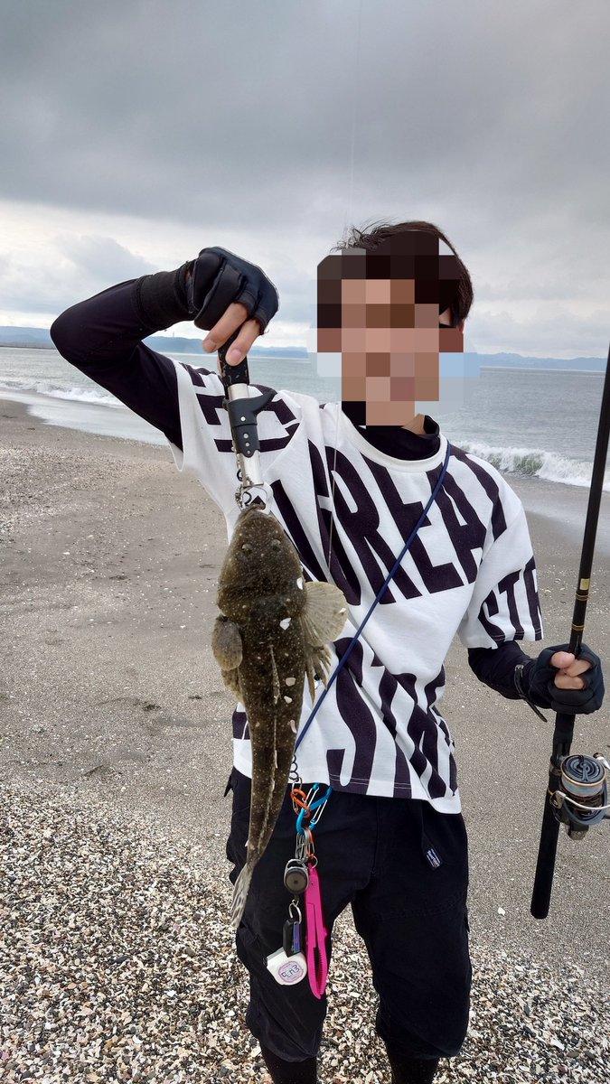 今日の釣果、シロギス16匹、最大21センチ、キビレ多数💦
息子、マゴチ2匹、最大46センチ💦
2色でシロギス、4色から先はキビレ地帯でした💦
