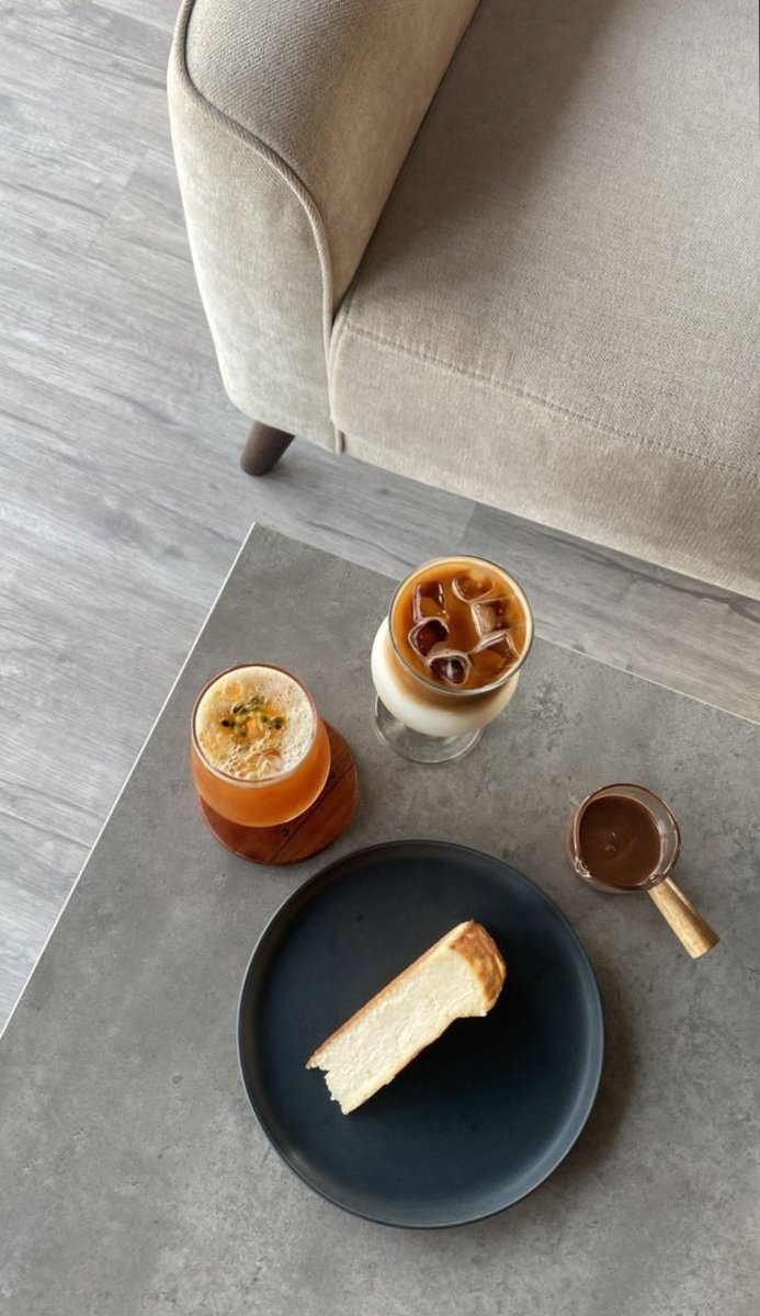 اللهـم اجعـل أيامنـا مـوردة بالسعـادة 
 مزهـرة بالفـرح، مليئـة بالتوفيـق ٠٠ ✨

صـــــباح الخيــــــــــر 🌾🌾