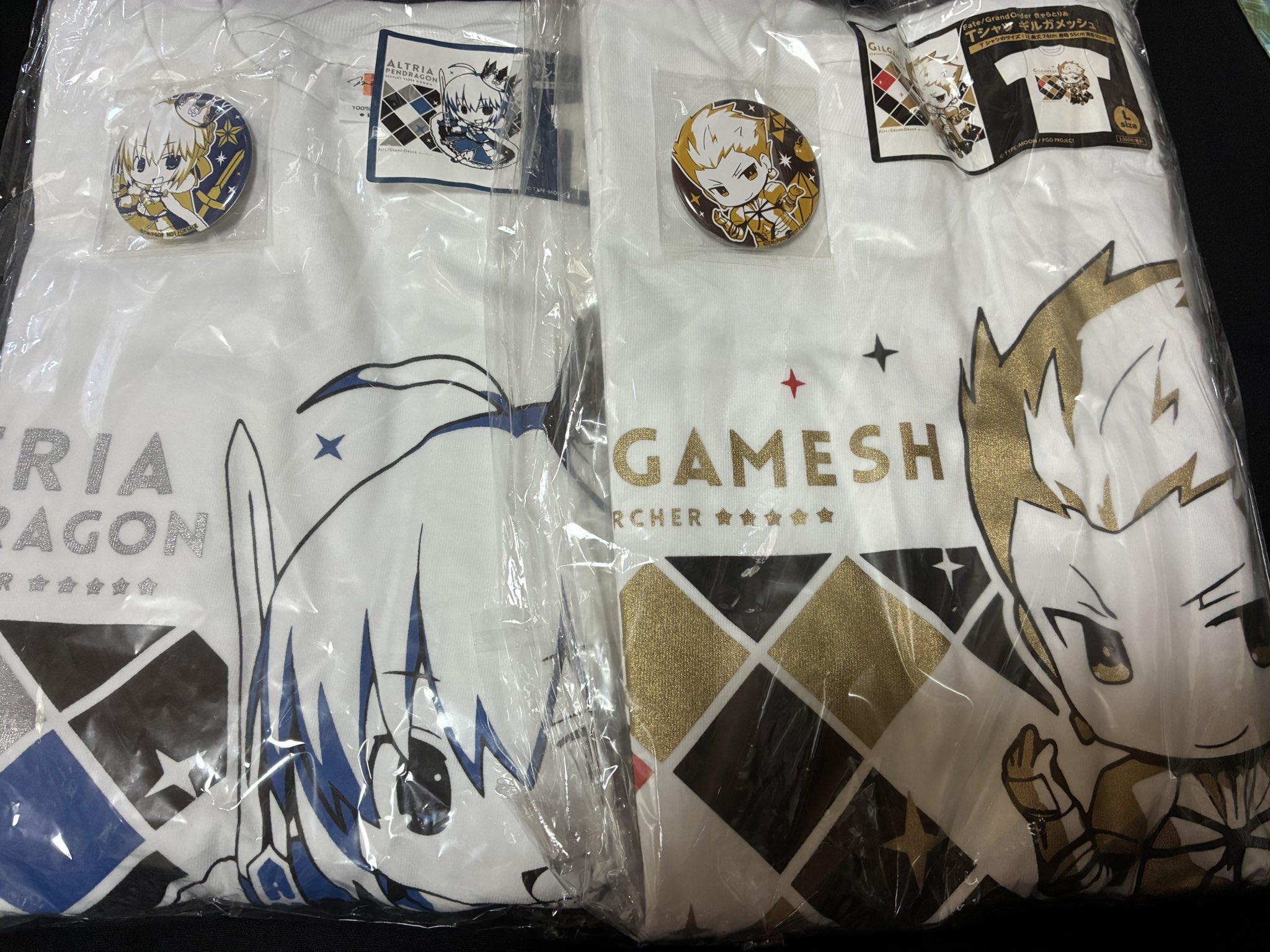fgo きゃらとりあ Tシャツ＆スポーツタオル ギルガメッシュ アルトリア fgo きゃらとりあ Tシャツ＆スポーツタオル ギルガメッシュ