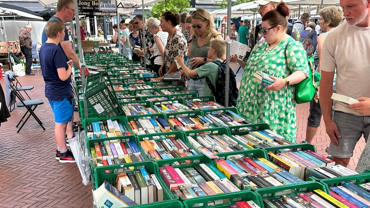 Boekenmarkt in Vledder -  rtvmeppel.nl/boekenmarkt-in…