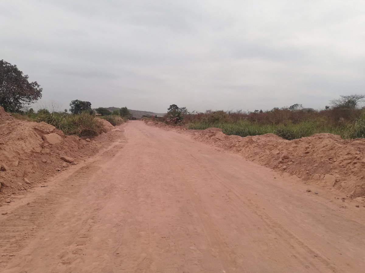 DeProximite's tweet photo. À VENDRE À NTOULA DANS LE SECTEUR DE LA SOCIÉTÉ SSC!!!🇨🇬🇨🇬🇨🇬
Un domaine comprenant de plus 25 parcelles de 20mx20m chacune.
***PRIX :1.5 MILLIONS À DÉBATTRE.
☎️(appels) :066721264 /053091251 ;
Whatsapp:(+242)050446692 /065775436. https://t.co/plWiwOwfRM