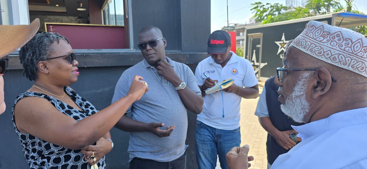 LivingInNyali's tweet photo. NCRRA Committee, led by Chairman Ali Taib, met KURA officials on drainage works at Quickmart section on Links Road &amp; Cycling/Walkway project, and upcoming Fidel Odinga Road repairs. To Join us to build a better Nyali, contact: ncrra.nyali@gmail.com | 0731 637 427 / 0731 636 136. https://t.co/deELje1nj7