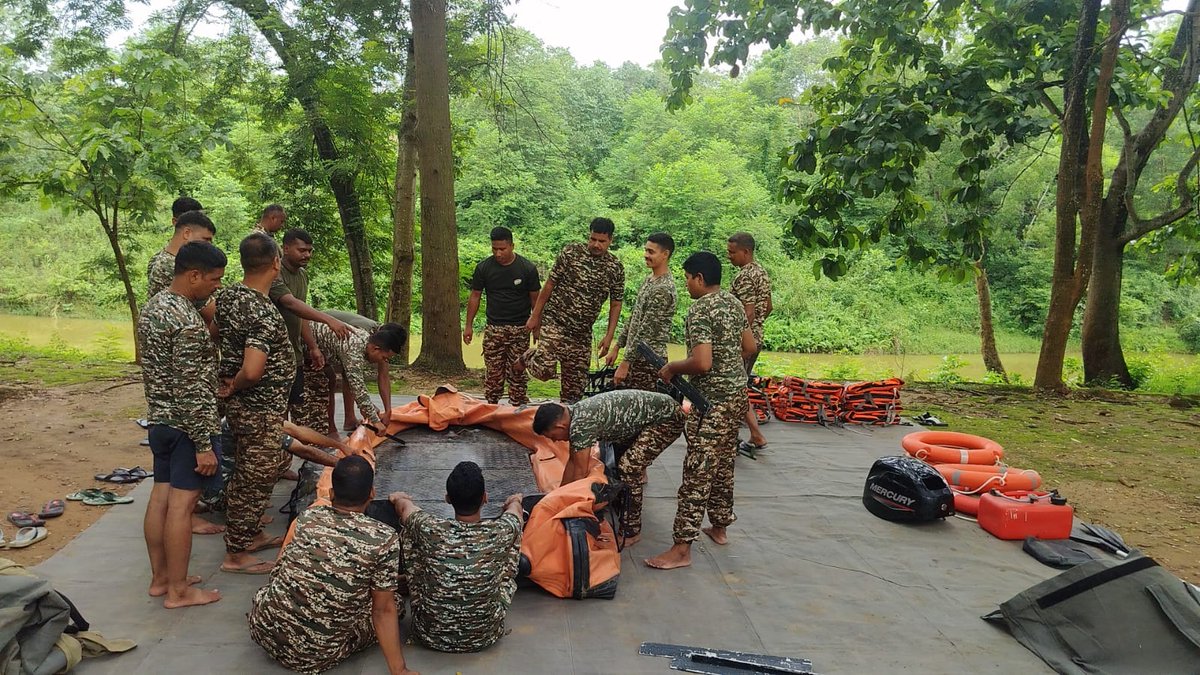 RKhatkhati's tweet photo. On 13/08/2025 Flood relief and rescue team conducted Inflatable Rubber Boat (IRB) inflation and deflation practical exercise at GC CRPF Khatkhati Campus. https://t.co/7HipIYFcrj