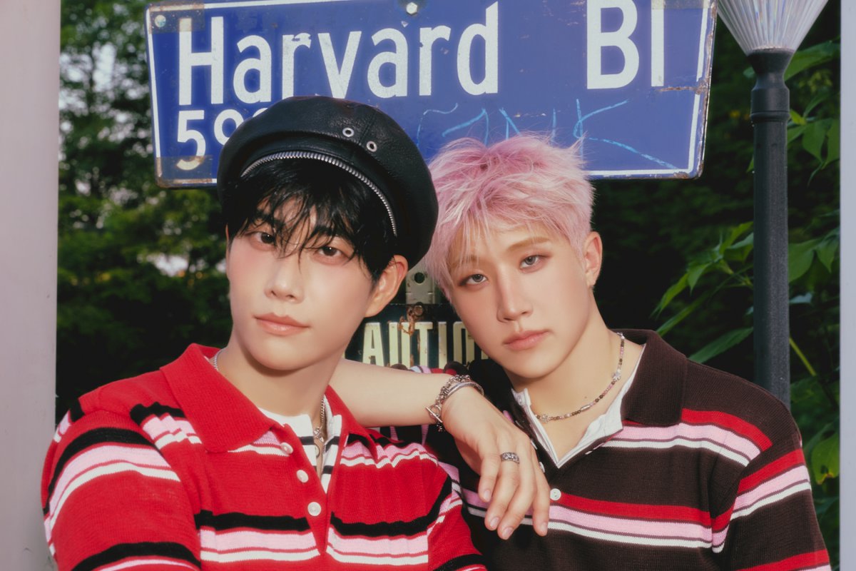 아스트로 주니지니, ‘DICE’ 아이튠즈 9개 지역 톱 앨범 차트 1위

#아스트로 #ASTRO 
<a href="/offclASTRO/">ASTRO 아스트로</a>
#DICE #주니지니_DICE
#MJX진진 #JINJIN #MJ 
#아스트로_주니지니
#주니지니 #아스트로MJ #아스트로진진 
#엠제이 
#ZOONIZINI 
⬇️관련기사⬇️
slist.kr/news/articleVi…