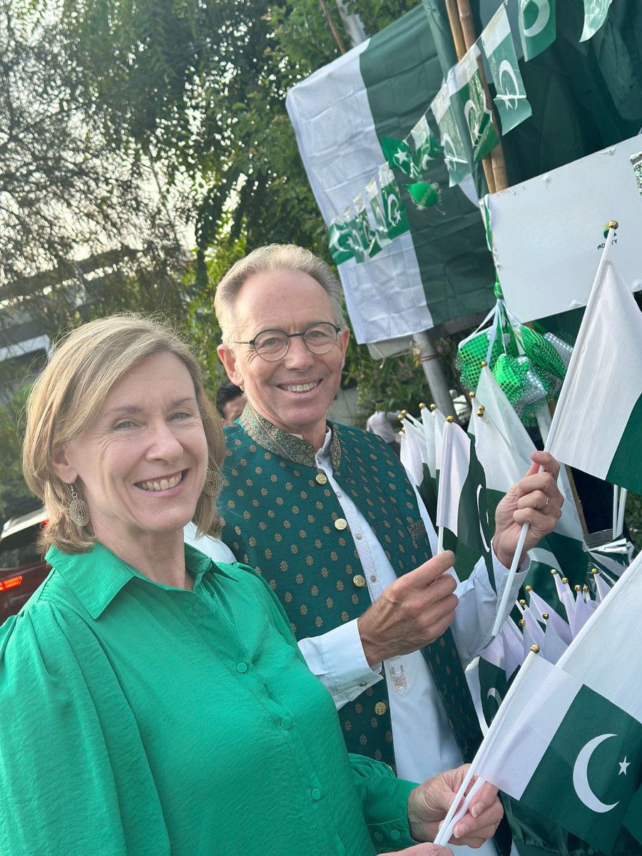 AusHCPak's tweet photo. Green, white, and full of #14August spirit! Jashan-e-Azadi Mubarak to all Pakistanis, both here and in Australia. From cricket to classrooms, crops to commerce—Australia has been a longstanding friend of Pakistan. 🇦🇺🇵🇰 #IndependenceDay2025  Happy 78th 🇵🇰! https://t.co/JNtWMEt3HB
