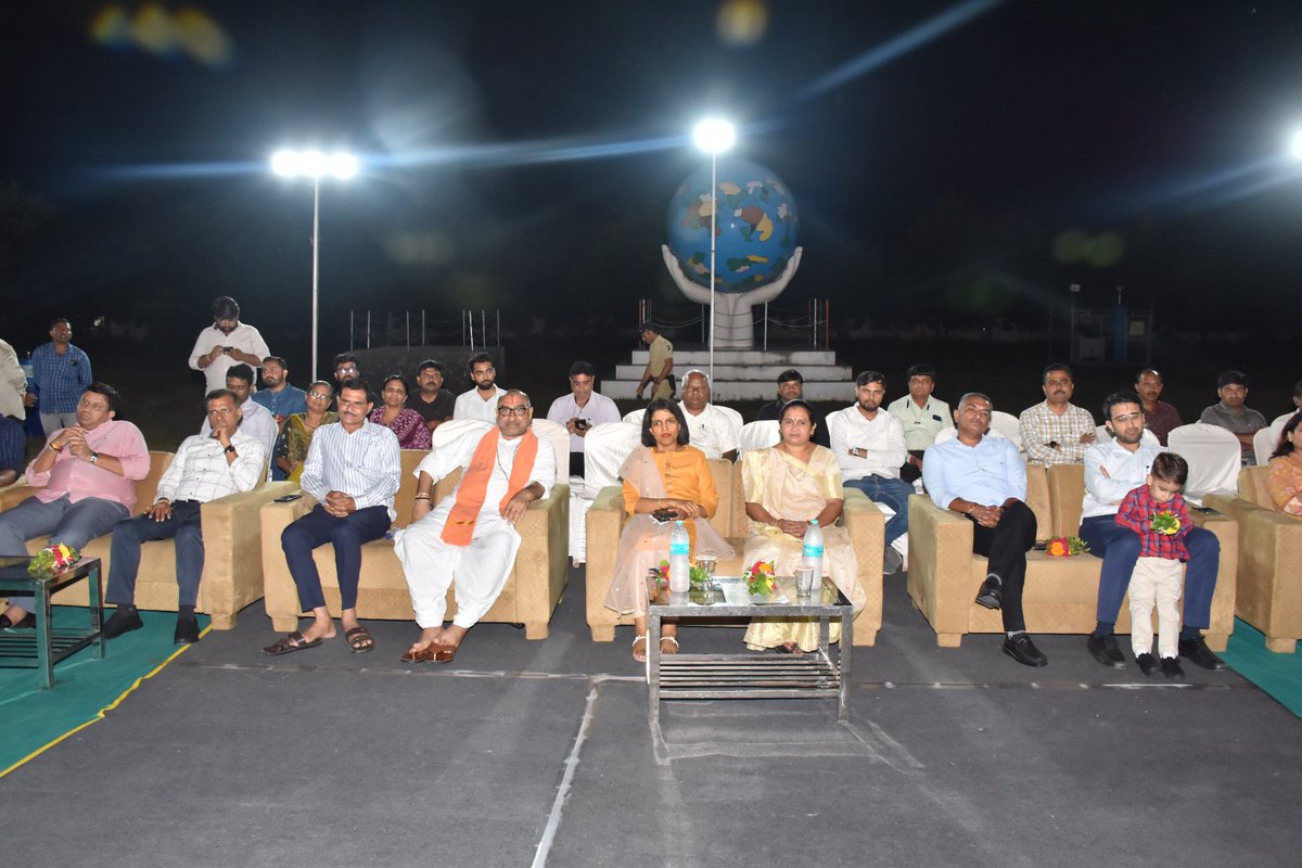 DDOBOTAD's tweet photo. ૭૯ માં સ્વતંત્રતા પર્વ નિમિત્તે બોટાદ જિલ્લા વહિવટી તંત્ર દ્રારા "સંગીત સંધ્યા" કાર્યક્રમનુ આયોજન કરવામા આવ્યુ. 

@CMOGuj
@Nimu_Bambhaniya
@BhanubenMLA
@kunvarjibavalia 
@GujDCoffice 
@GujPRHDept 
#HarGharTiranga 
#HarGharTiranga2025 
#MoPR #PanchayatiRaj https://t.co/w6yU1RUwl0