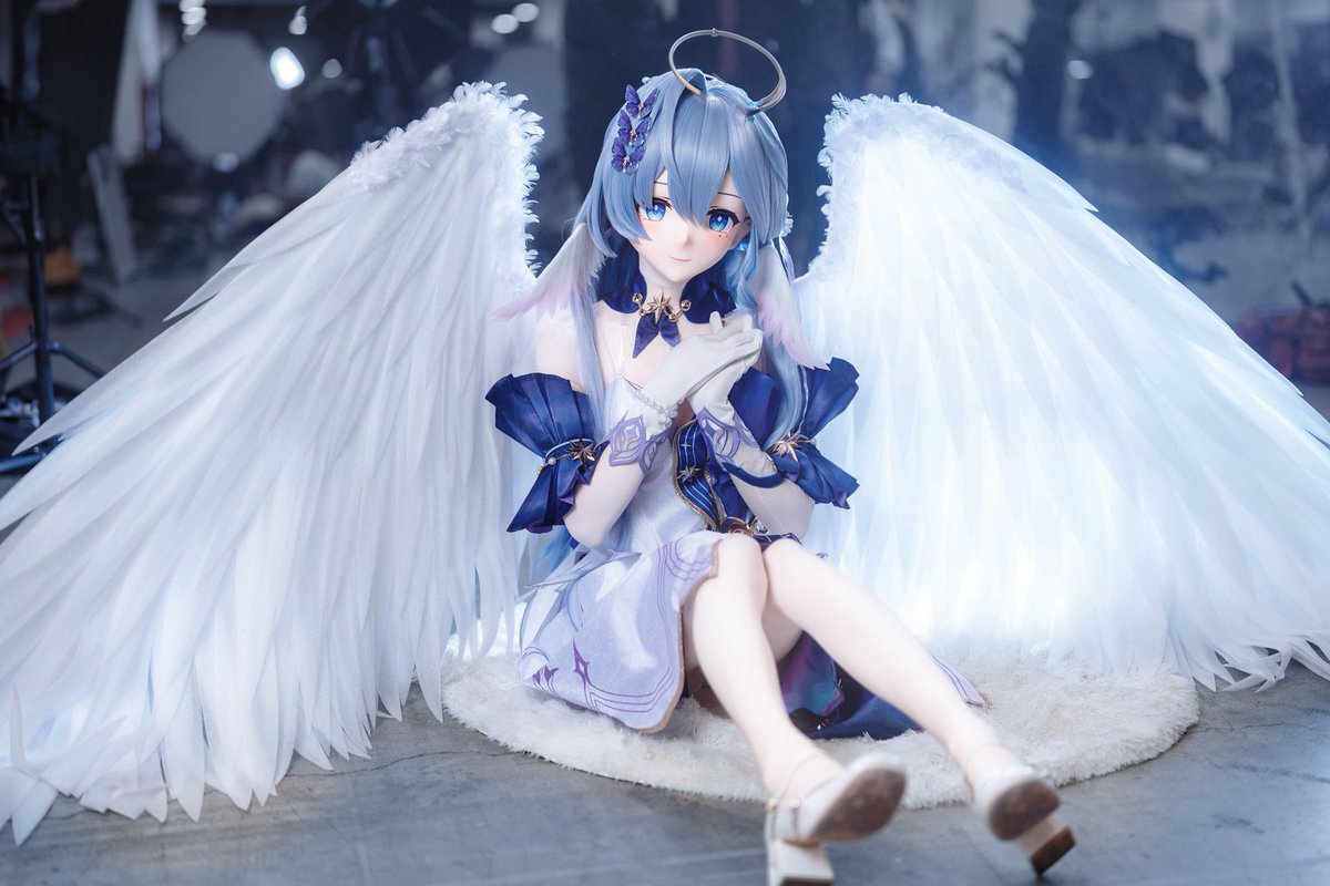 飞羽掠过天际  羽翼荡漾
夜空璀璨  星光闪耀✨✨
愿星空中的每一束光
如知更鸟展翅翱翔
🪄:<a href="/shishishi336666/">憨憨酱～</a> 
#崩坏星穹铁道 #kigurumi #kig #HonkaiStarRail  #知更鸟 #Robin