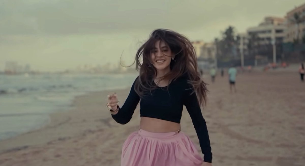 itnisibaat_'s tweet image. are we finally out of the drought era?🥹🩷🦋 she’s giving it with every fit tho!🤌🏻 | #nititaylor 🪷