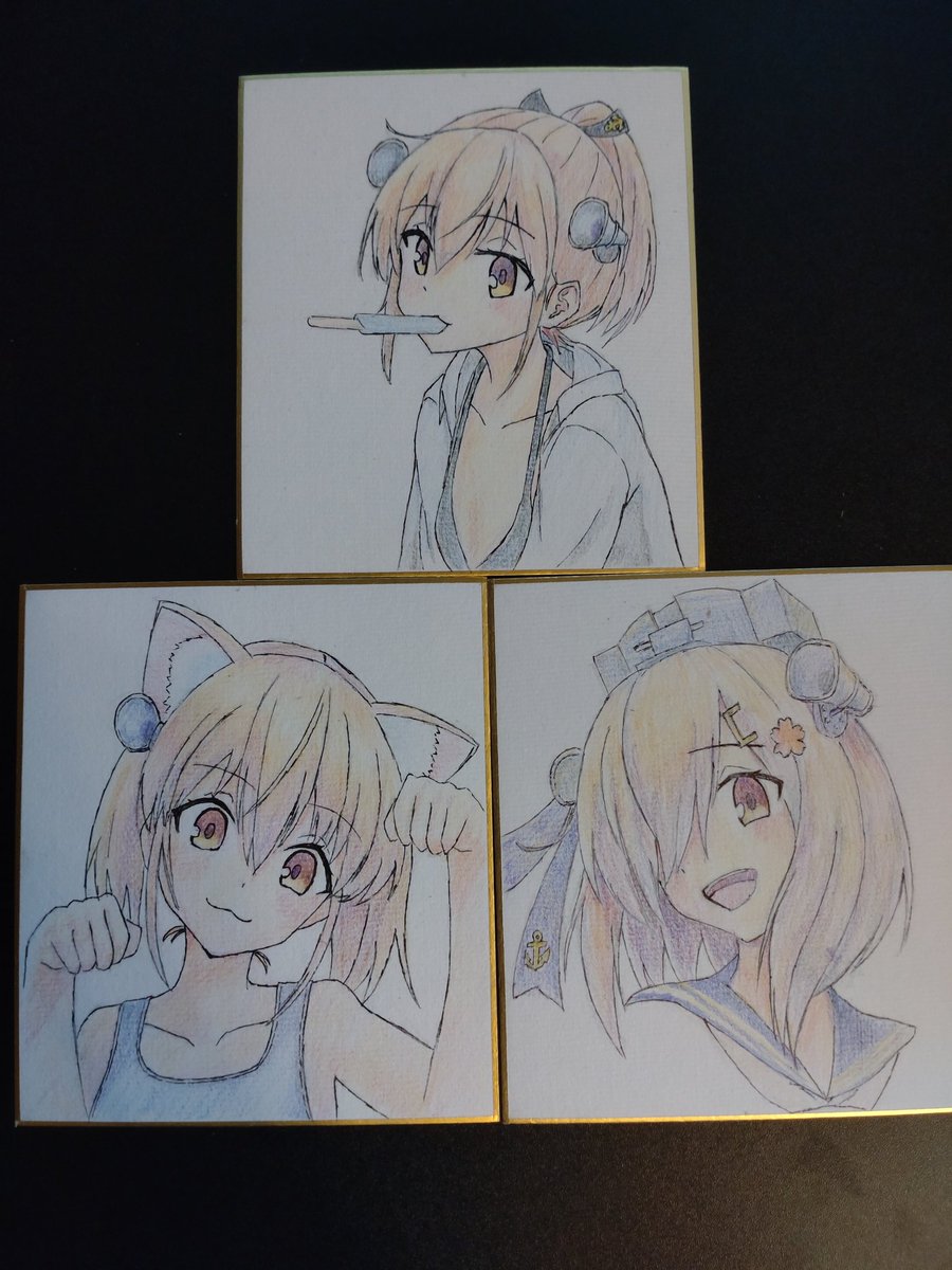 色紙出来ました。色鉛筆使うのは小学校ぶりとかですね。頒布価格は…考え中です 