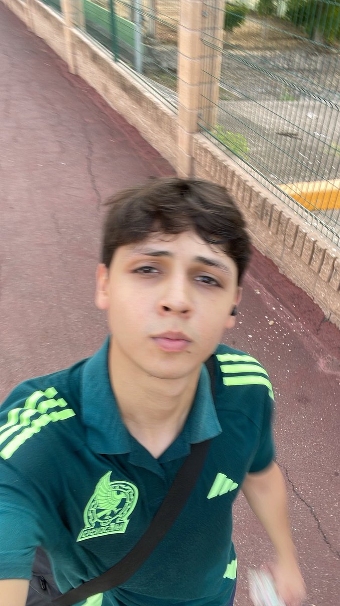 Hoy fue mi primer día entrenando boxeo amigos 🙌🏻