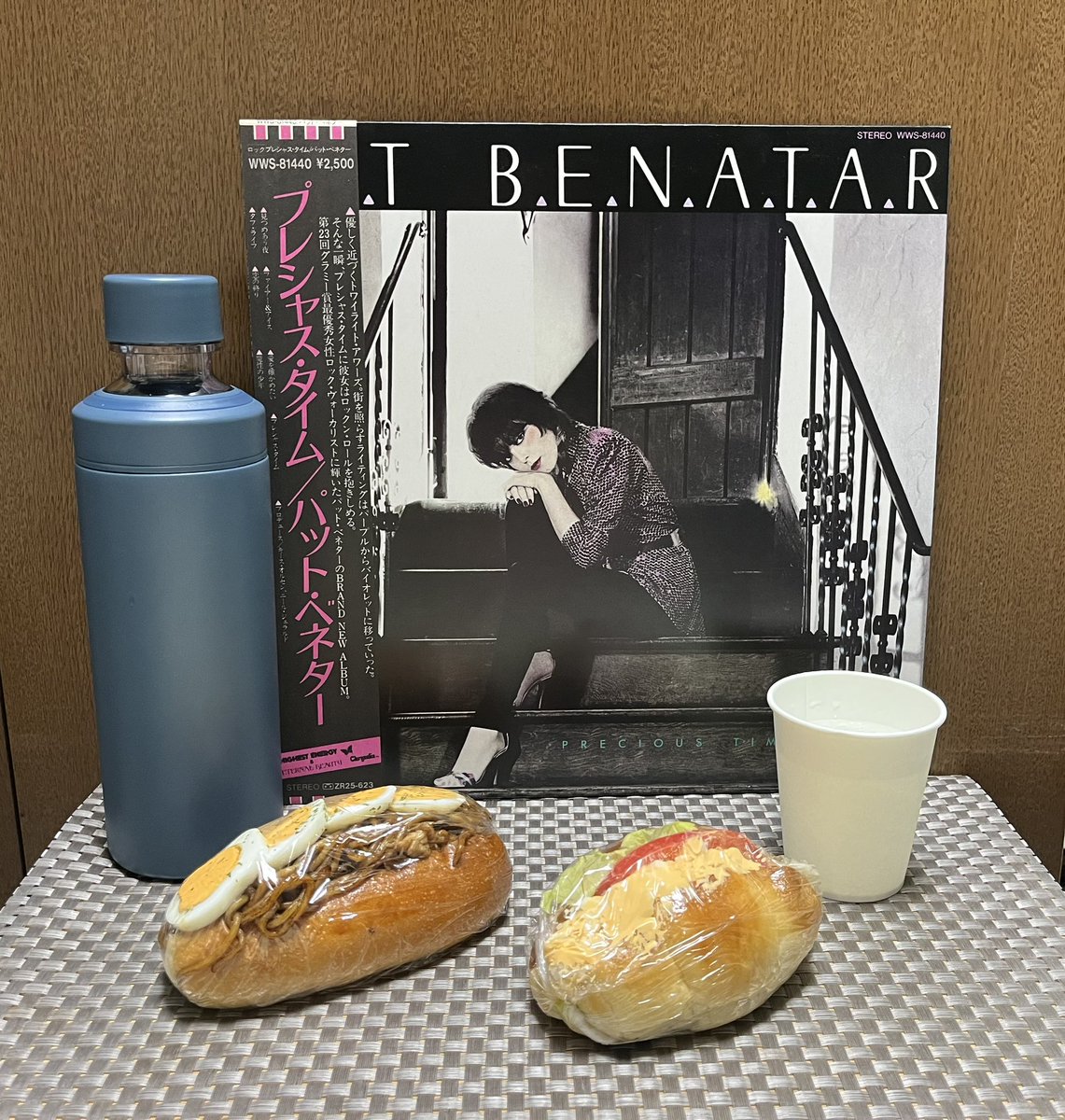 sha_yan76's tweet photo. #モーニング でも行くか・・・
と言う事で、
箕面にある“#珈集”さんへ
BLTサンドと
おすすめコーヒーの“菖蒲”
（クリスタルマウンテン）を頂く。
お昼近くになったので
#サニーサイド さんにて
昼食用にパンを購入！
帰宅後に食す🍽️🥪
久々に聴く
懐かしのロックと共に😃
#patbenatar https://t.co/HY1CMYGWcR