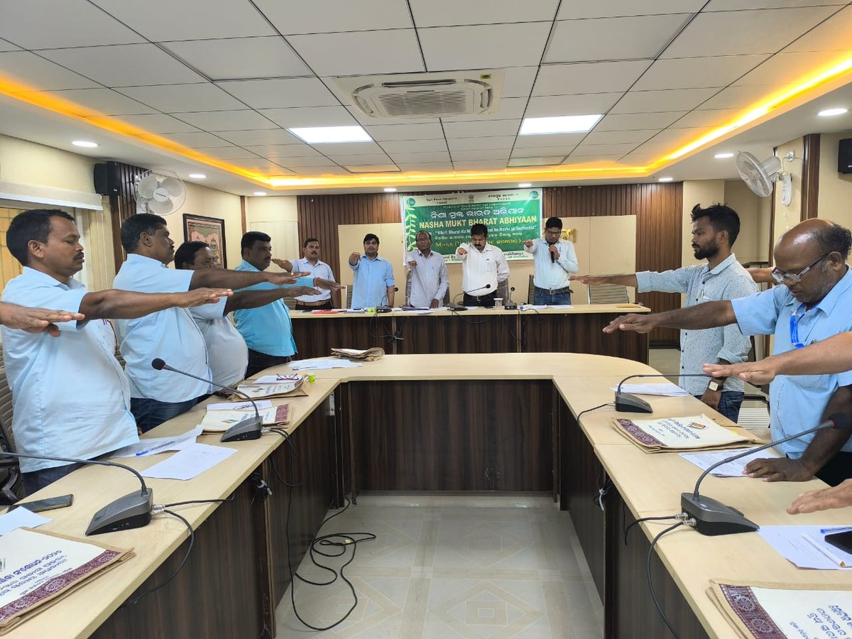 DSSOBoudh's tweet photo. Mass pledge / Oath taking ceremony against Drugs Abuse held on 13th August 2025 under “Nasha Mukt Bharat Abhiyaan” (NMBA) at different block area of Boudh District https://t.co/ZJ8qmfbIPO