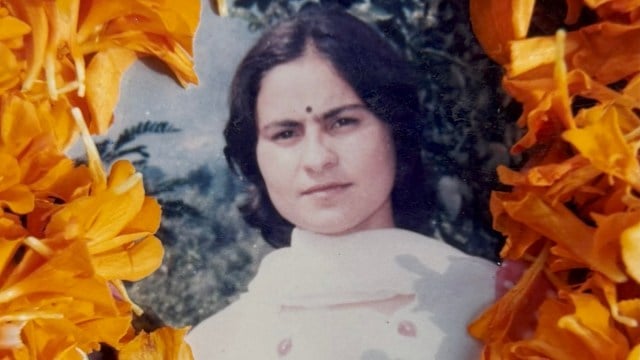 As I keep saying, how will the valley flourish without any penance, without the perpetrators facing full extent of the law!

Not only was Late Ms. Sarla Bhat brutally killed, her family was not even allowed to collect her ashes properly. 

“At sunrise, when my uncle and I went to