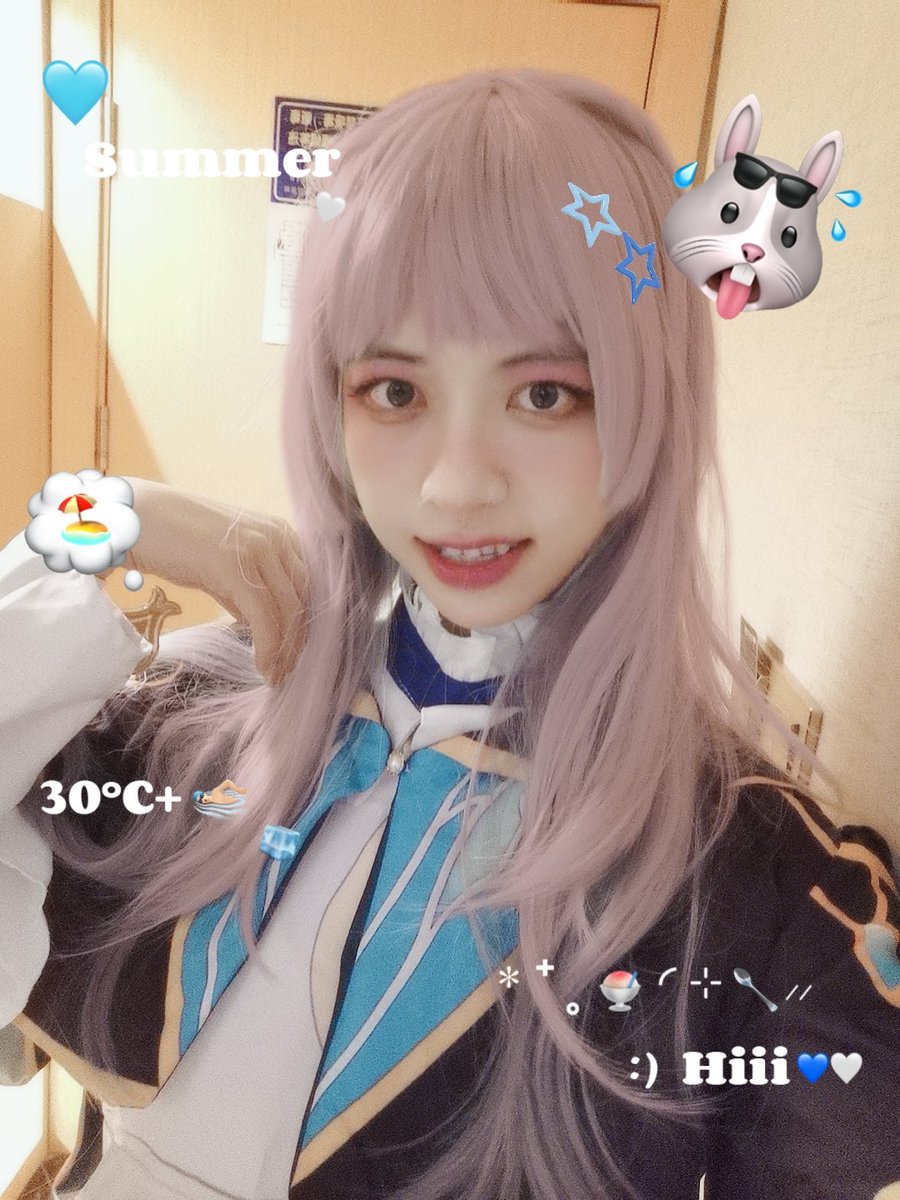 给粉丝出的小流萤，衣服大了点不碍事～(￣▽￣～)~