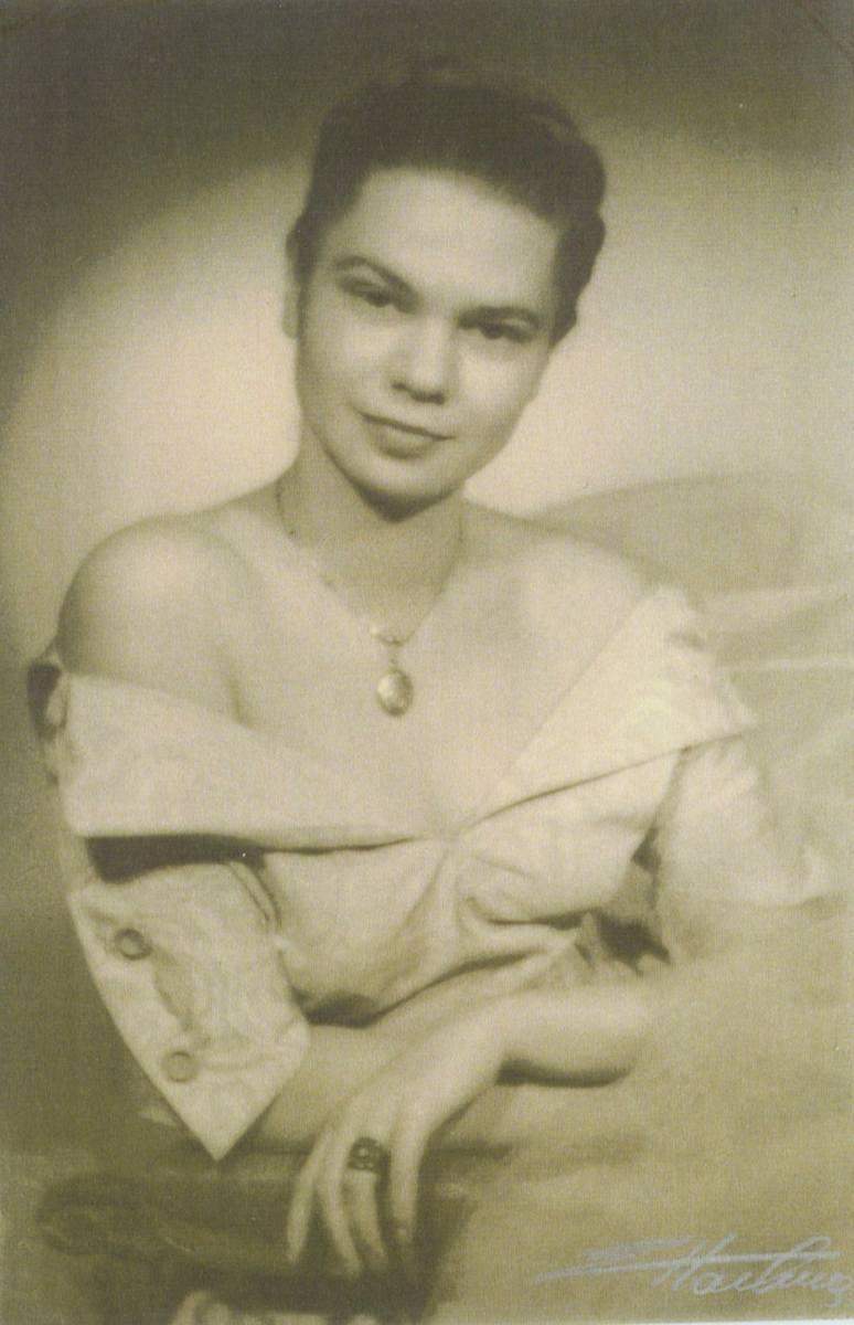 14 sierpnia 1921 roku urodziła się Julia Hartwig