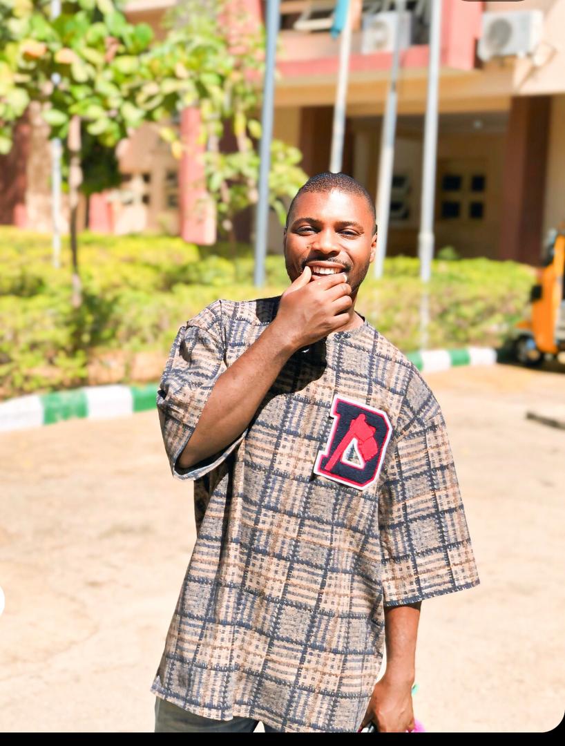 GODWIN🦅 tweet media