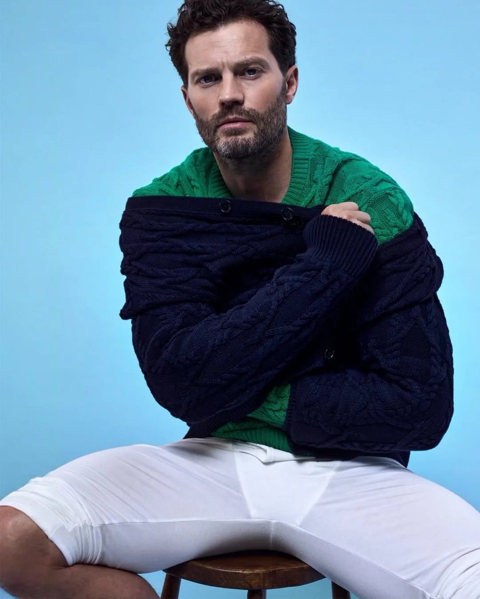 💚💚 Good morning my friends. I hope you have an amazing and fun Thursday. Enjoy. #JamieDornan
