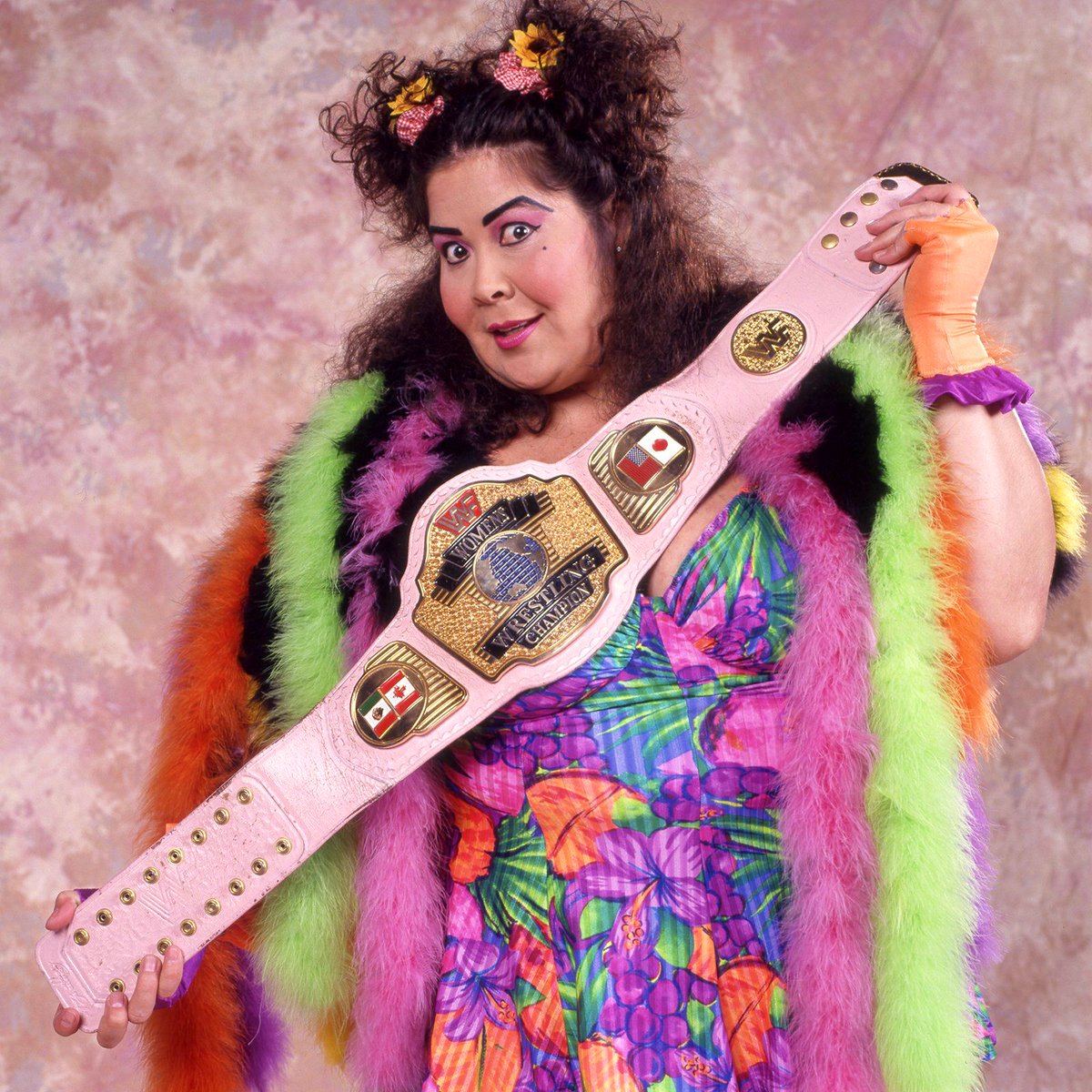 WWFWrestling1's tweet photo. Women's Champion of the Day: Bertha Faye - Claimed the title at SummerSlam on August 27, 1995. Her reign as champion lasted 57 days. 🏆 #WWF #WWE #MonsterRipper #BerthaFaye #RhondaSingh https://t.co/kklk2TK20G