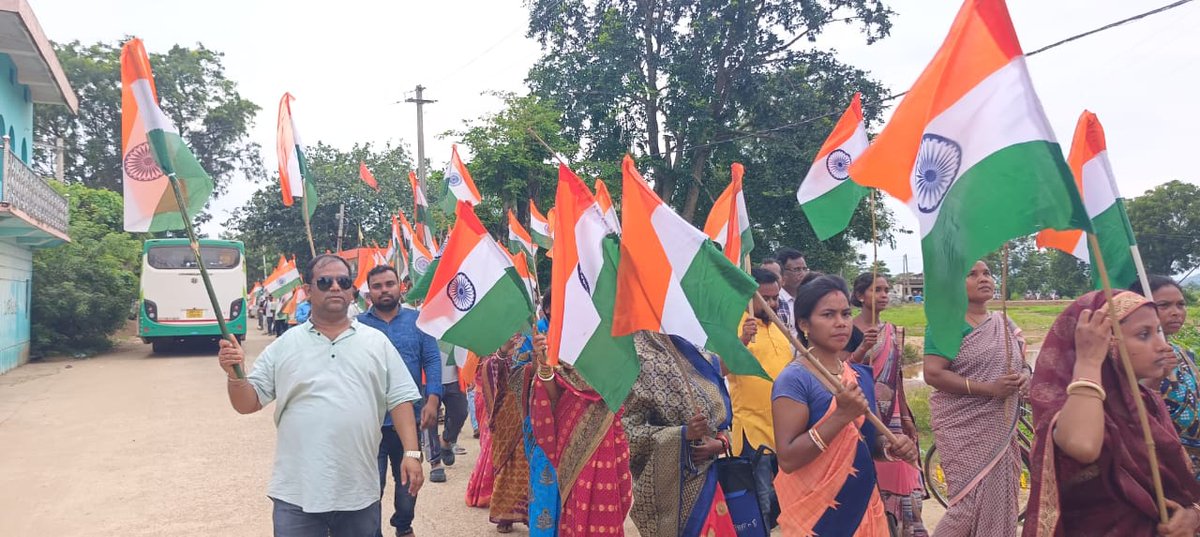 BDO_Jamda's tweet photo. Different activities such as TIRANGA RALLIES, SWACHHATA ABHIYAN etc taken up at all GPs of Jamda block during celebration of HAR GHAR TIRANGA-2025 https://t.co/HSsdbUeEEh