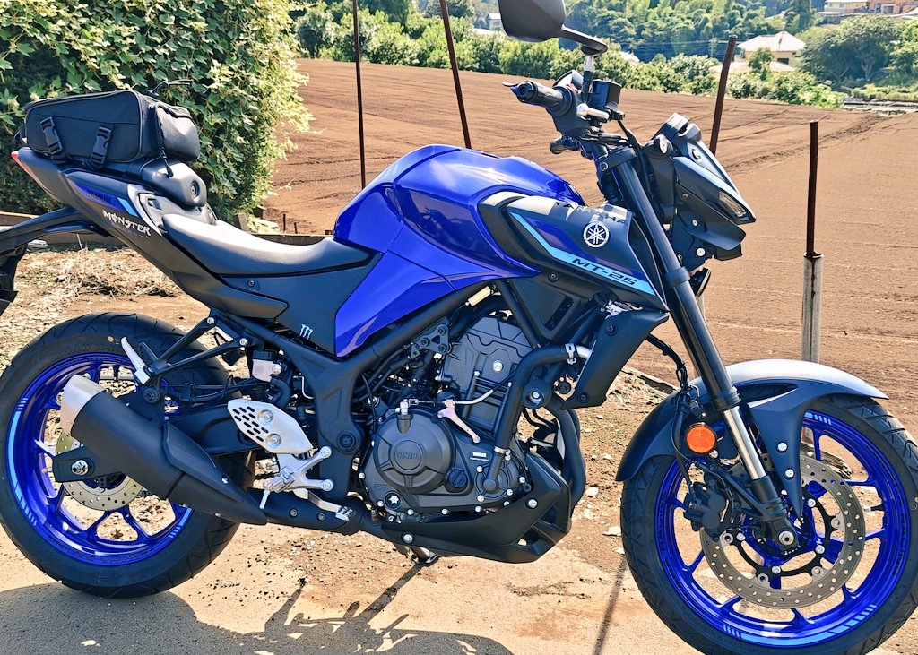 classic__350's tweet photo. リムステッカー貼ってみたけど
いい感じじゃないかな〜 #MT25 https://t.co/DDOo48S5EA