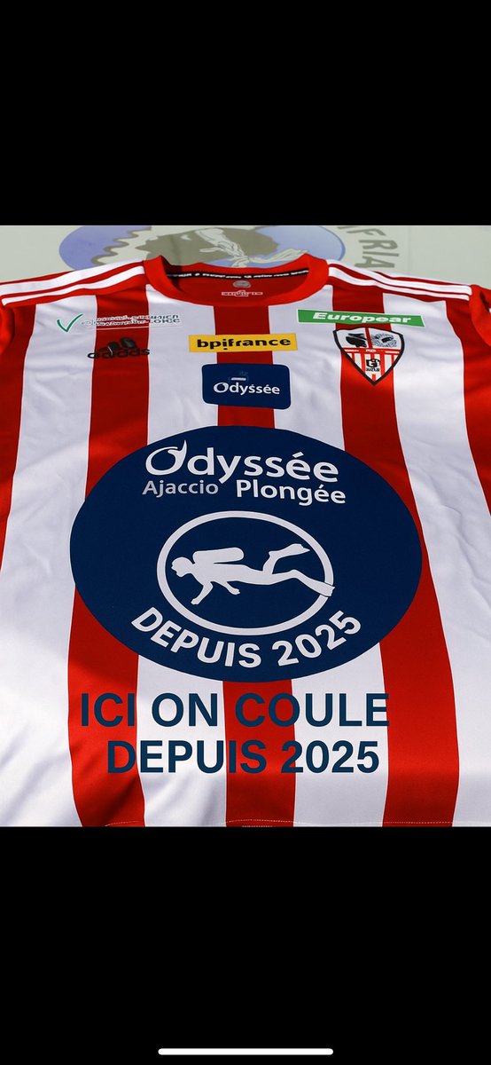 KLNLVL's tweet photo. Je me suis permis de remettre votre maillot à jour. Boujoux de Normandie ! https://t.co/qajUDy7gkM