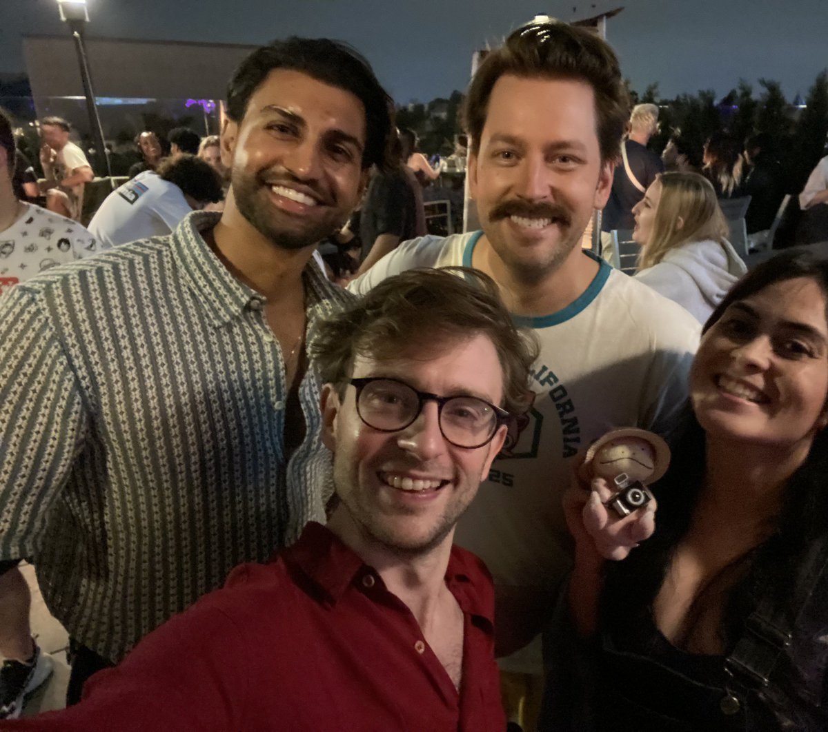 Charlie Merriman (Chazingdra) tweet media