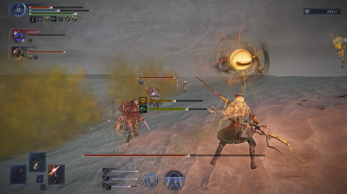LancyLanc3's tweet photo. This new fight doesn't feel all that fun... 😅
#NIGHTREIGN https://t.co/Rg7pD4woAw