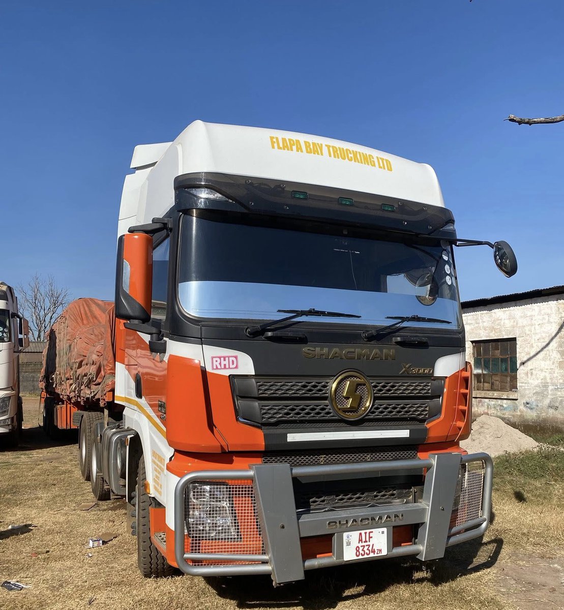 Shacman X3000

450 HP