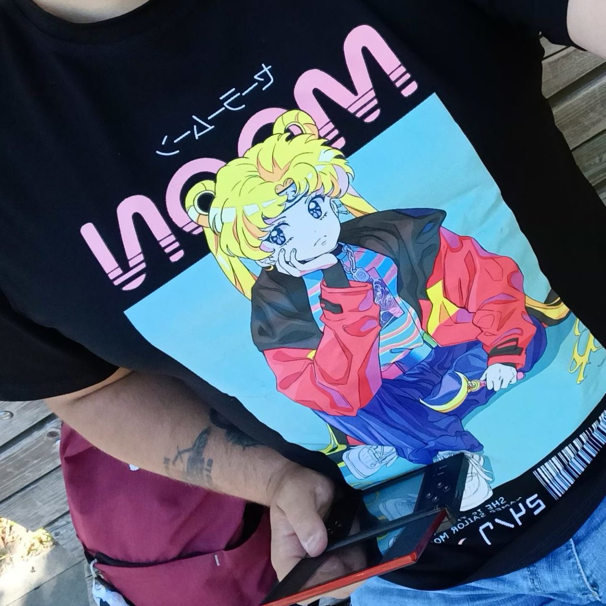 Давно хотел эту фотку на юзерпик пиздануть но твиттер выдавал ошибку а тут на тебе, получилось