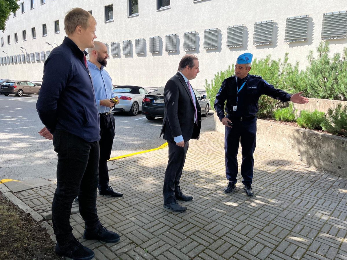 CanadaEstonia's tweet image. Impressed and fascinated to learn about the work of @Frontex  and @Politsei are doing to keep Estonian🇪🇪 borders safe. Thank you! #politsei #Frontex